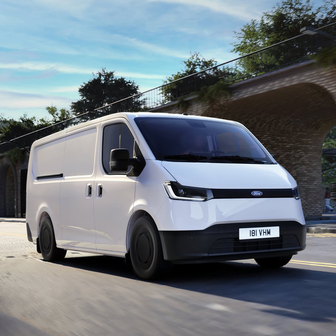 Yeni Ford Transit City elektrikli minibüs tanıtıldı.