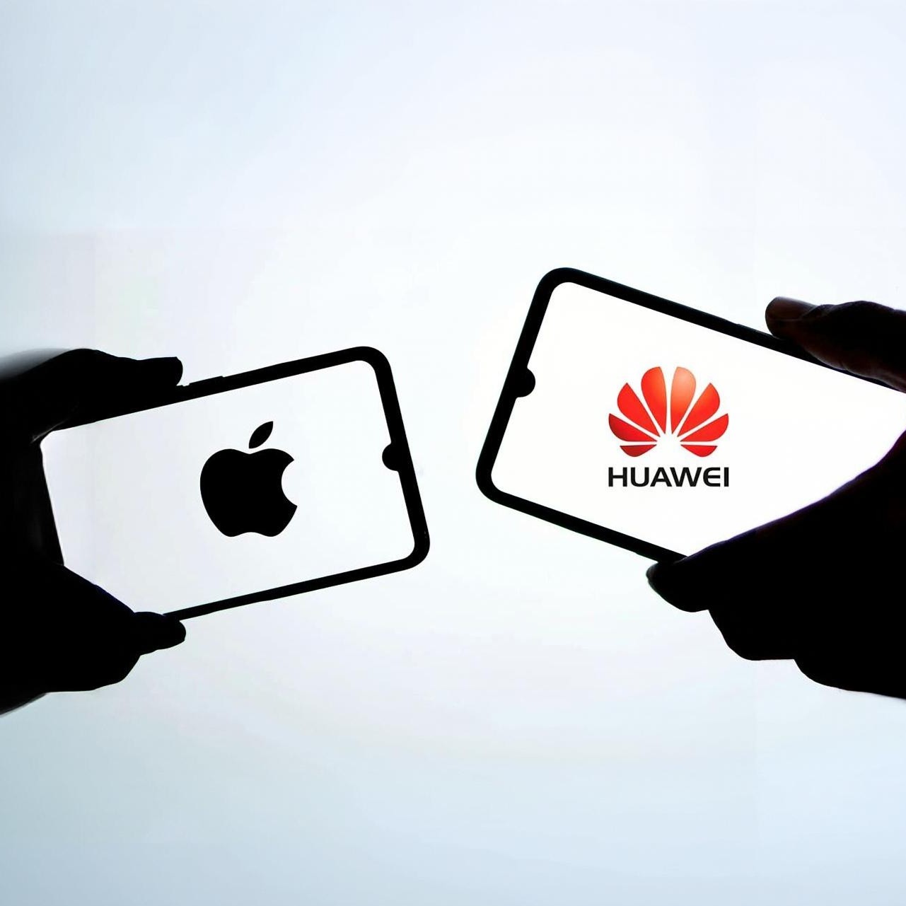 Huawei, telefon pazarındaki liderliğini korudu.