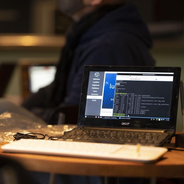 Fransa, dijital bağımsızlığı için Windows’tan Linux’a geçiyor.